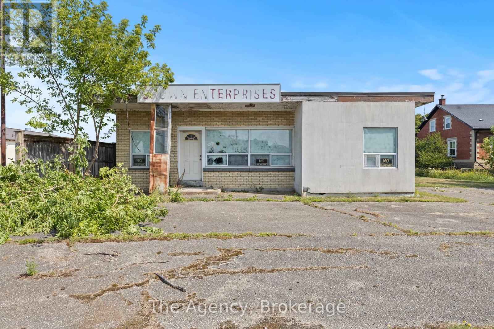 20 9741 Regional Rd, Grimsby Grimsby Escarpment, ON L0R 2A0