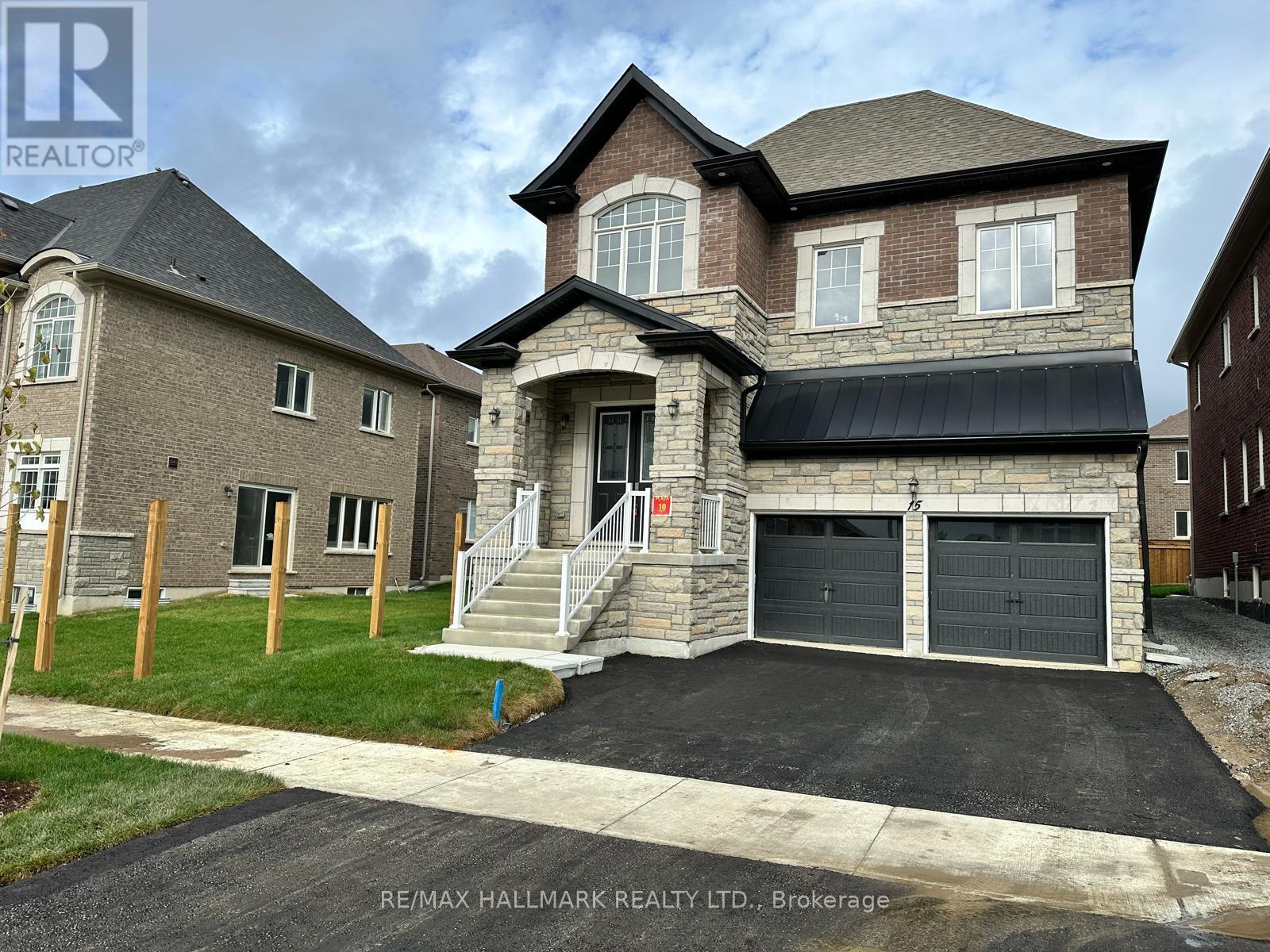 15 Aida Pl N, Richmond Hill Oak Ridges, ON L4E 2Y5