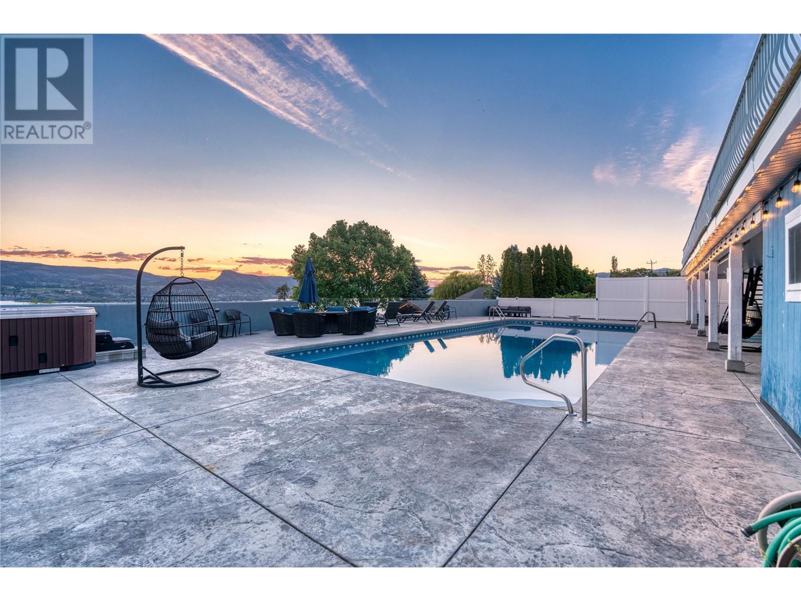 2205 Naramata Rd, Naramata, BC V0H 1N1