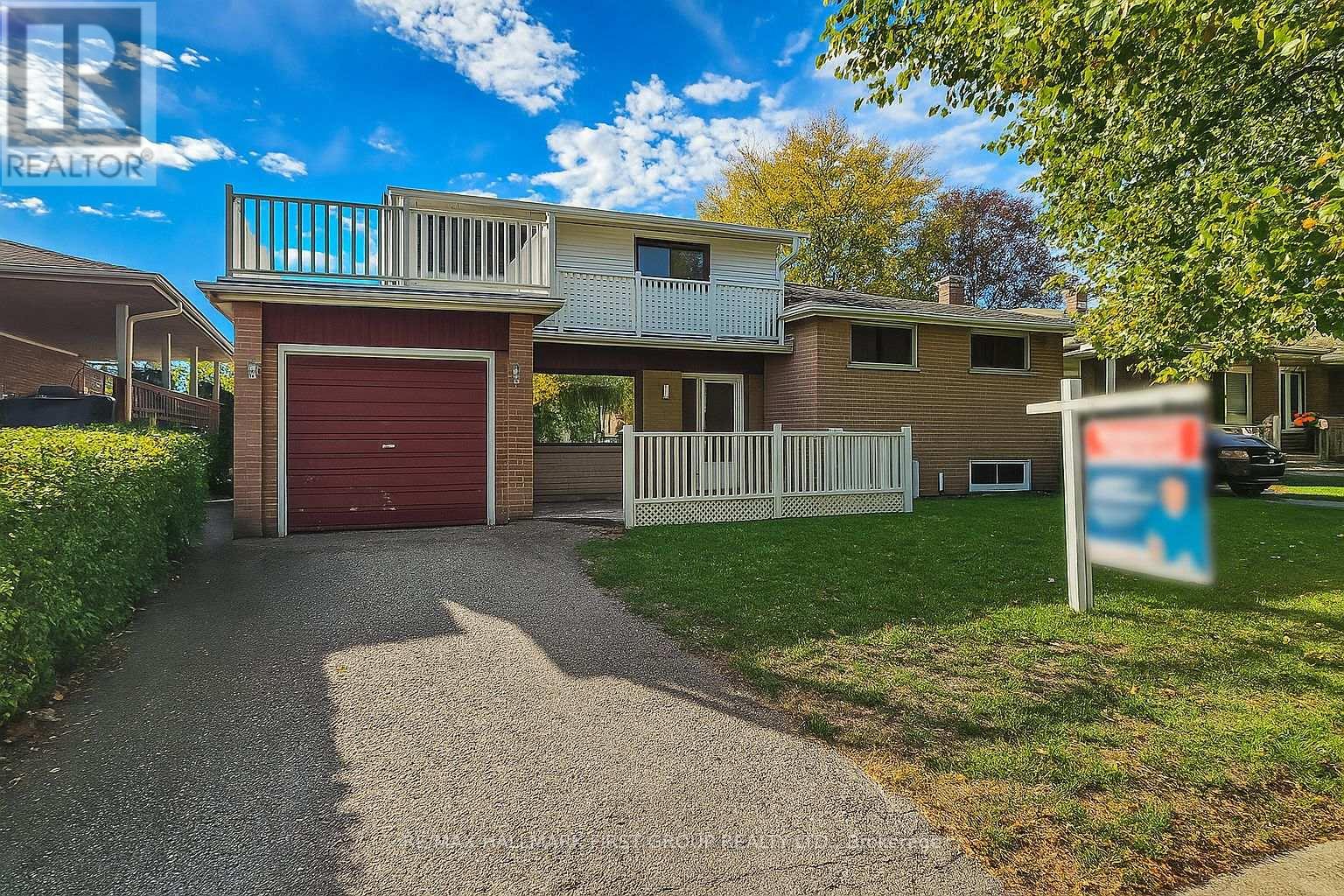 14 Heatherwood Rd, Ajax, ON L1S 2K7
