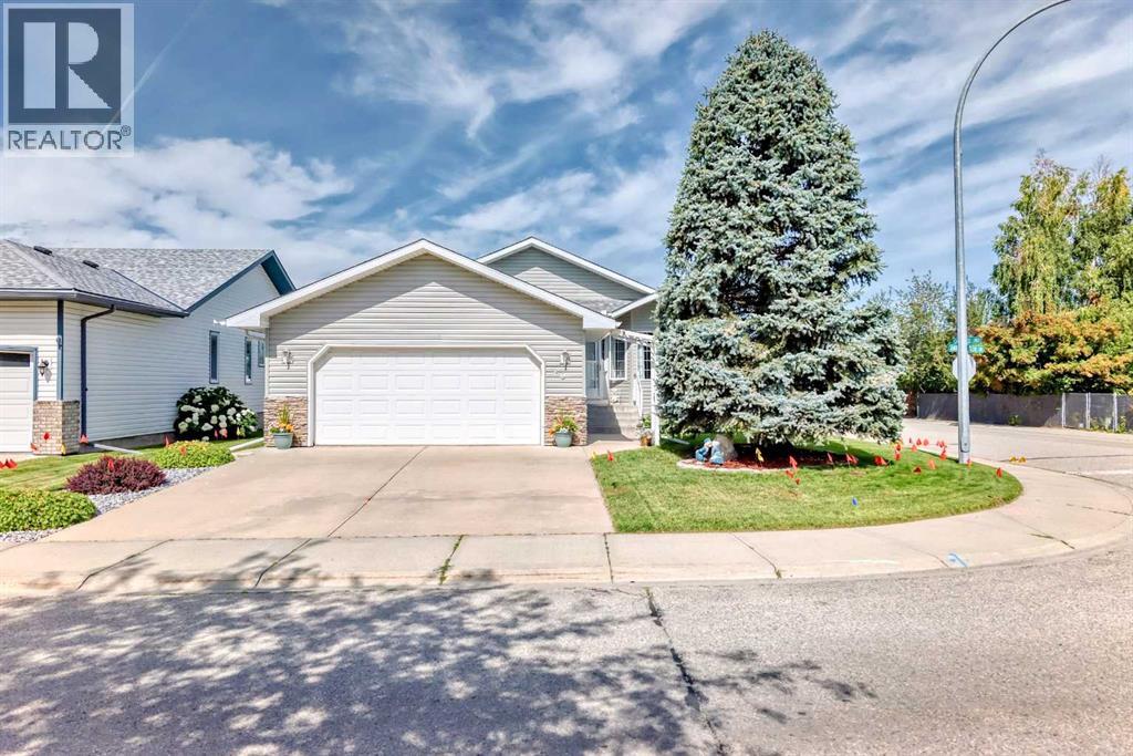 60 Cambridge Glen Dr, Strathmore, AB T1P 1N3