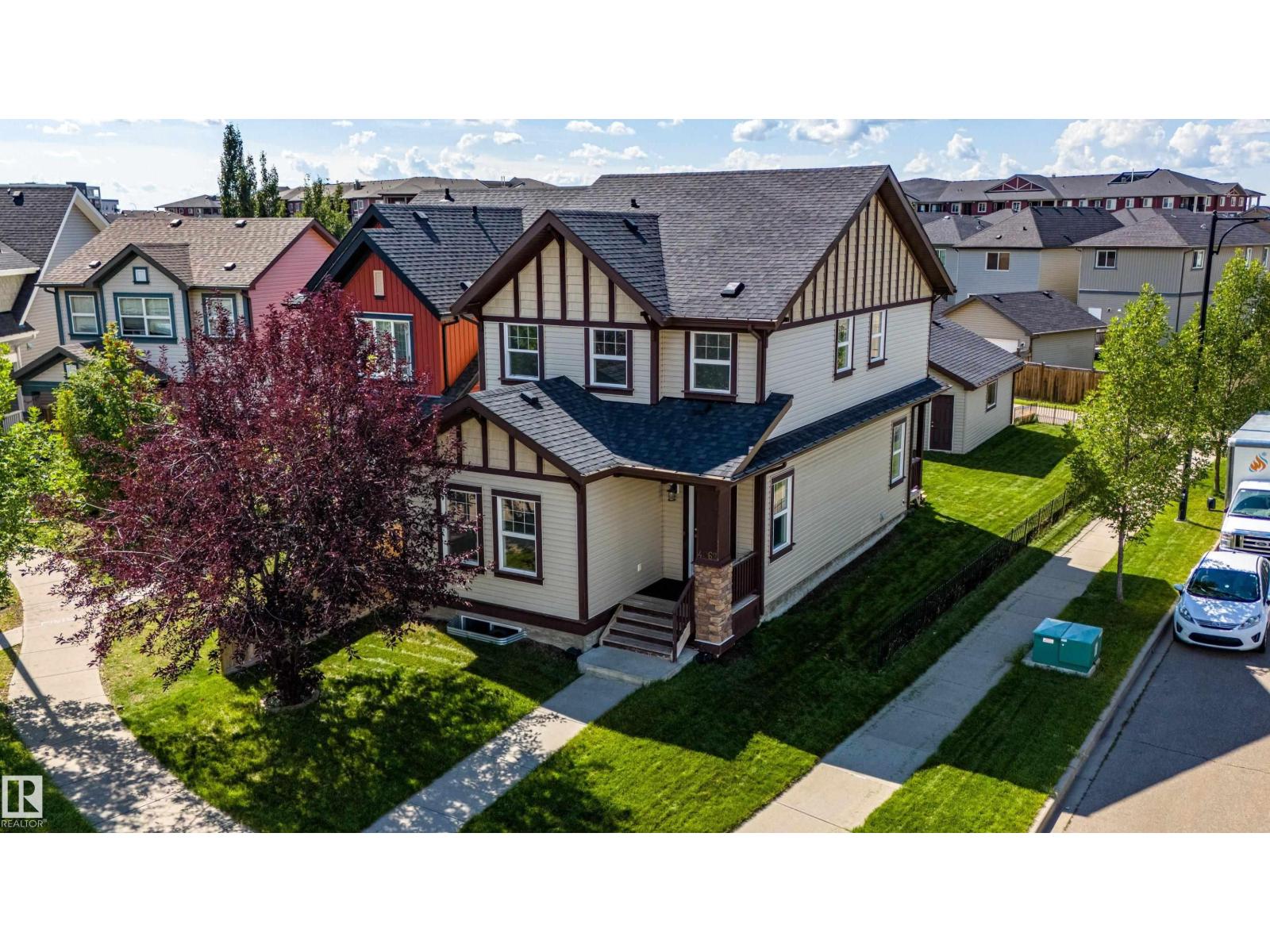 4062 Alexander Way SW, Edmonton, AB T6W 2C6