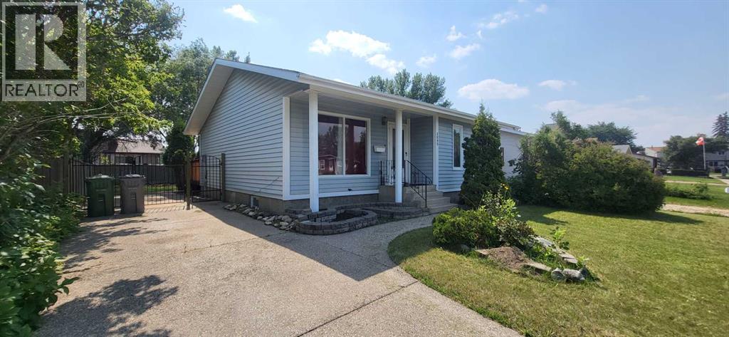 32 Street Unit 4609, Lloydminster, SK T9V 0W2