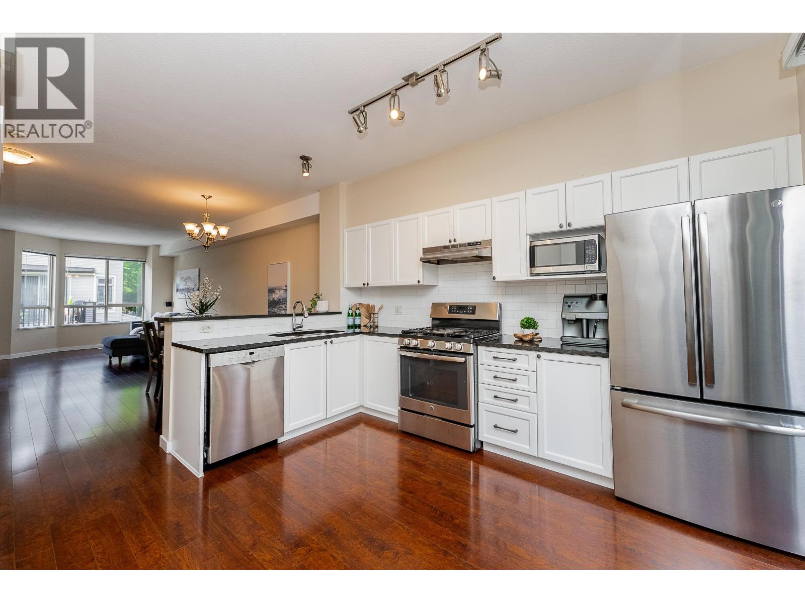 100 Klahanie Drive Unit 17, Port Moody, BC V3H 5K3