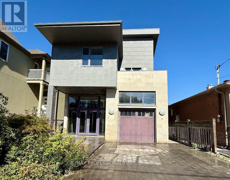 1343 Alexandra Ave, Mississauga, ON L5E 2A8