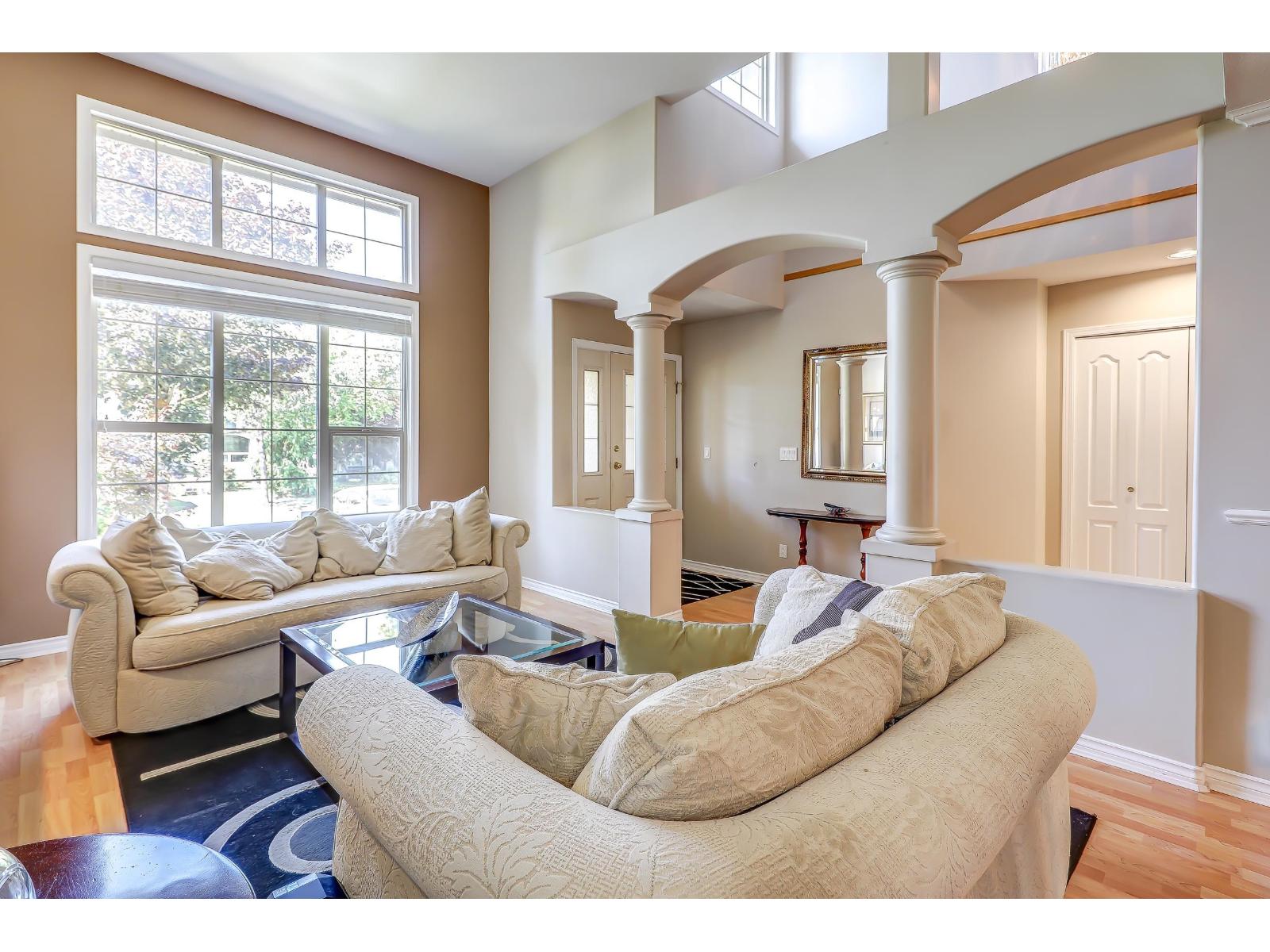 60 Avenue Unit 16932 #a, Surrey, BC V3S 8X5