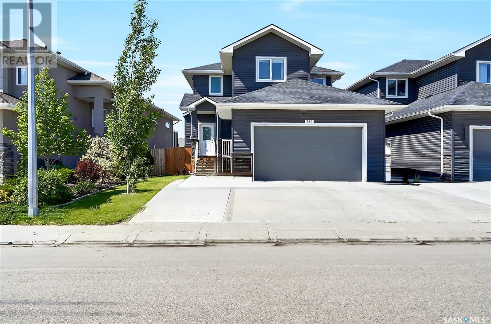 226 Gillies St, Saskatoon, SK S7V 0J7