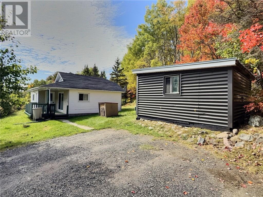 1690 Vermillion Lake Rd, Chelmsford, ON P0M 1L0