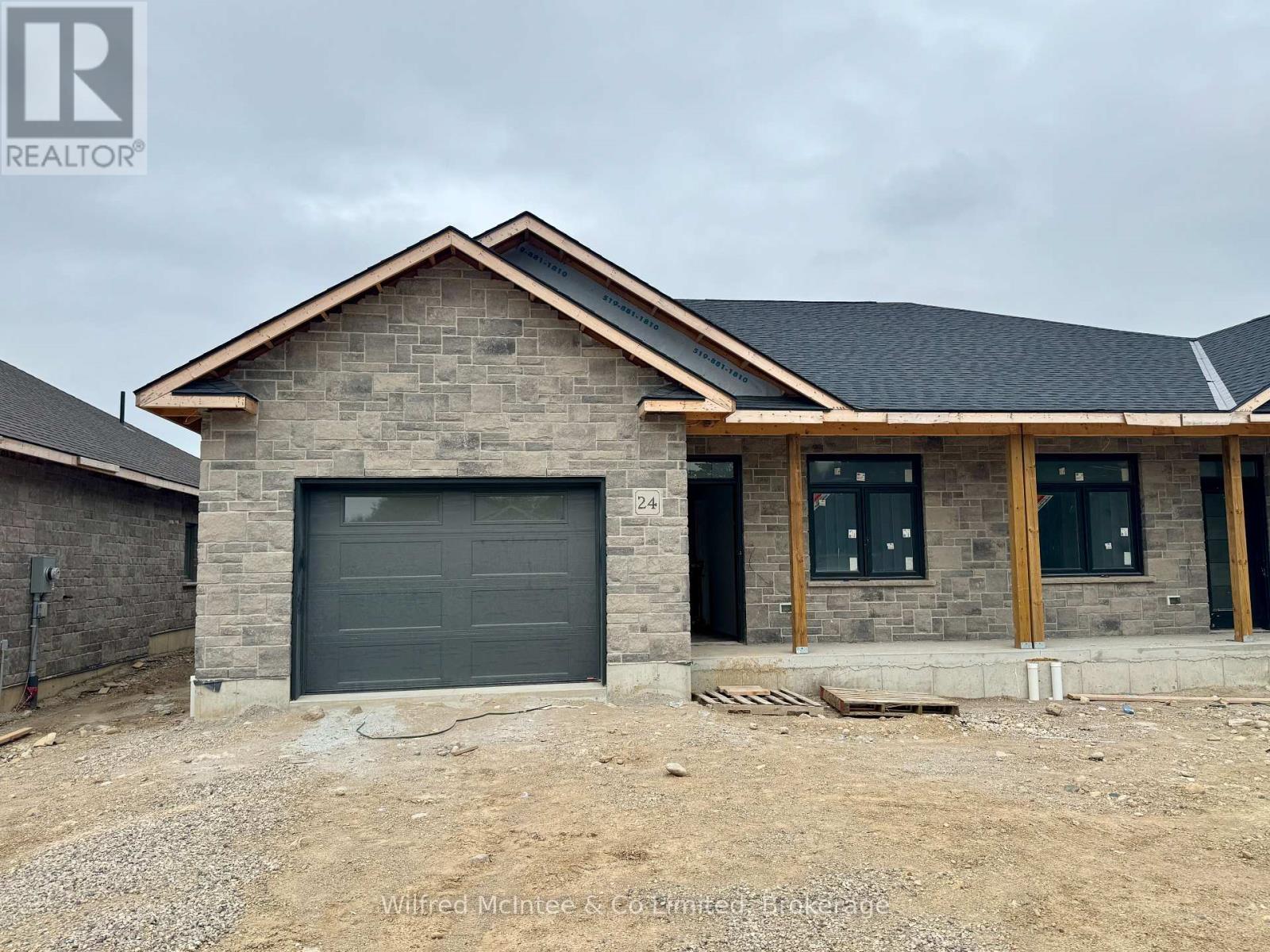24 Galen St, South Bruce, ON N0G 2S0
