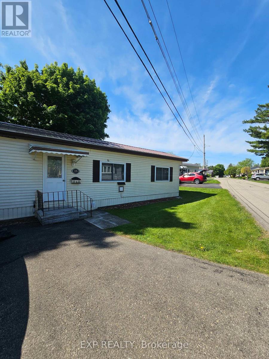15 1871 Oxford Ave, Elizabethtown-kitley, ON K6V 7B5