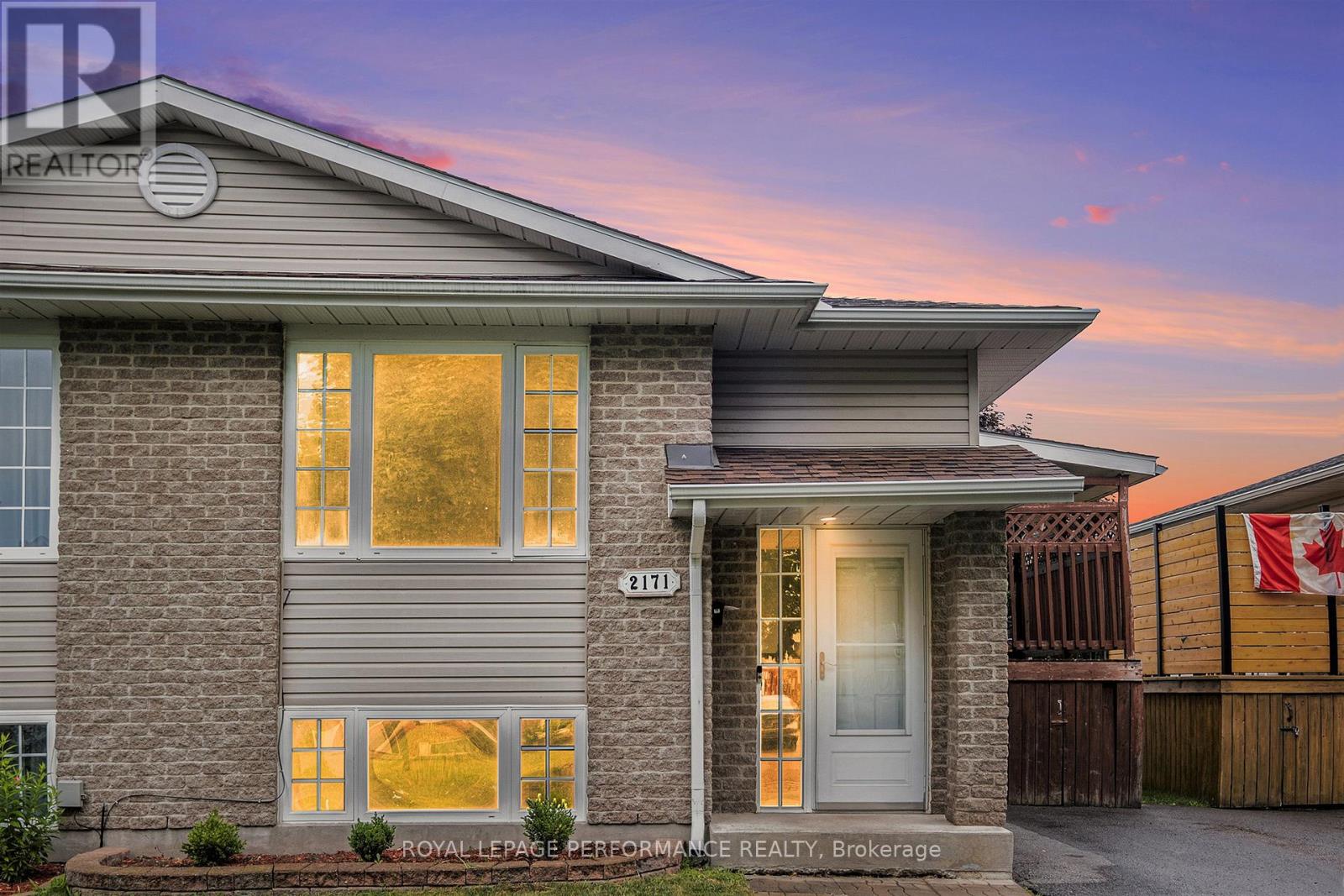 2171 Glen Brook Dr, Cornwall, ON K6H 7N2