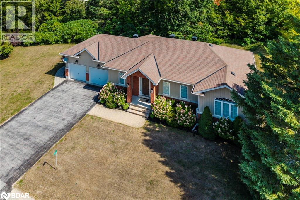 32 Valleycrest Dr, Oro-Medonte, ON L0L 2L0