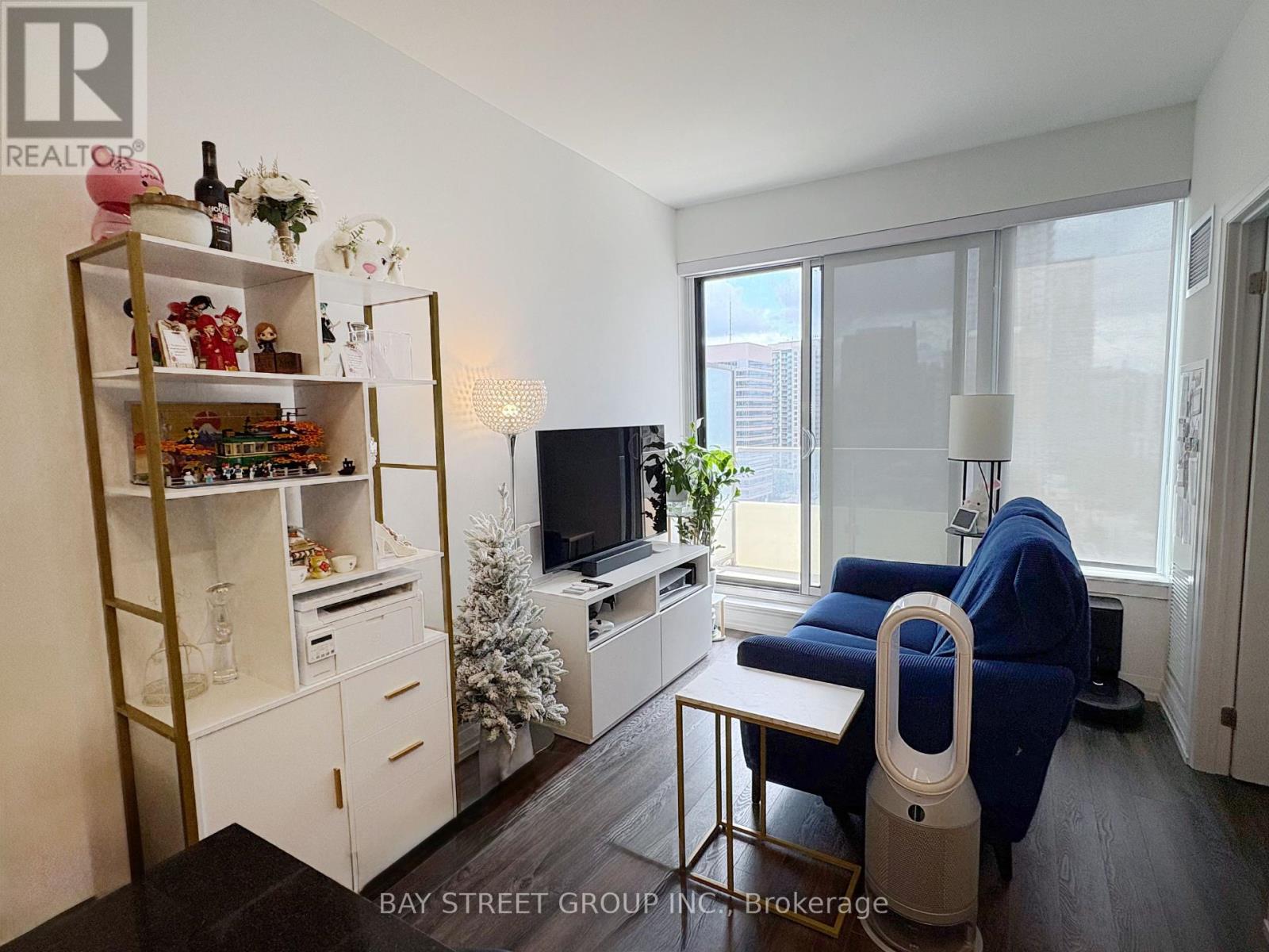 1206 75 Canterbury Pl, Toronto, ON M2N 0L2