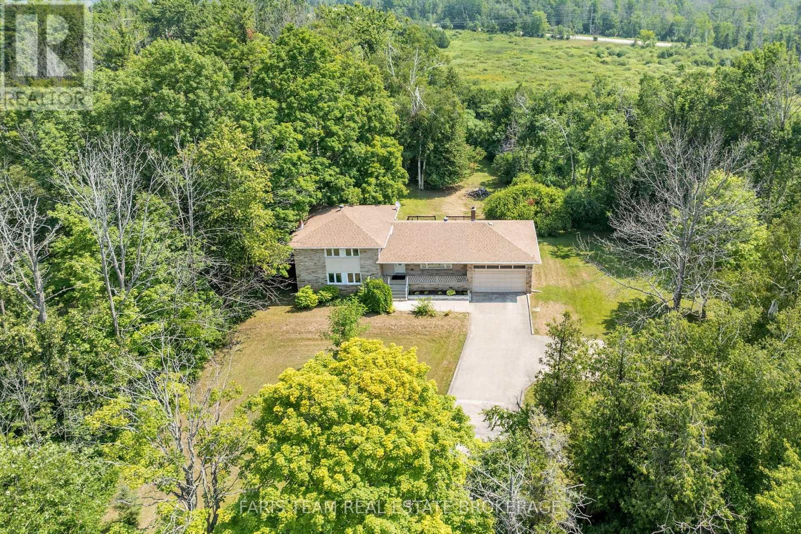 2597 George Johnston Rd, Springwater Minesing, ON L9X 1C7