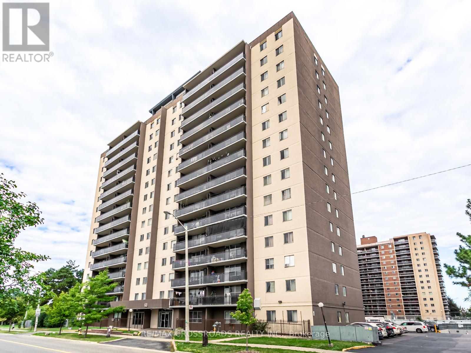 206 60 Stevenson Rd, Toronto, ON M9V 2B4