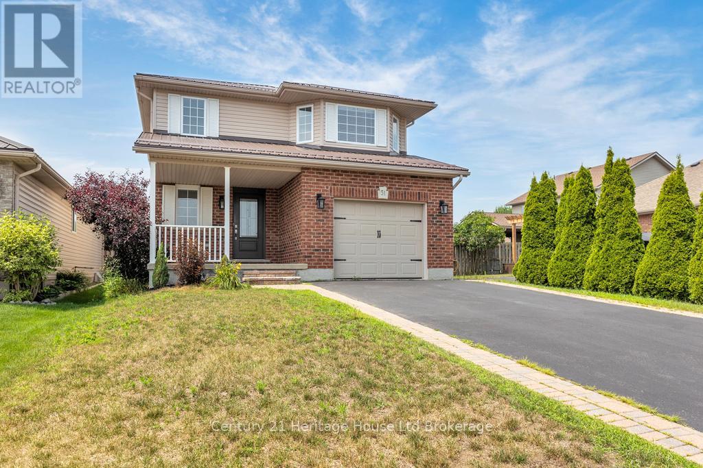 51 Barker St, Tillsonburg, ON N4G 5N7