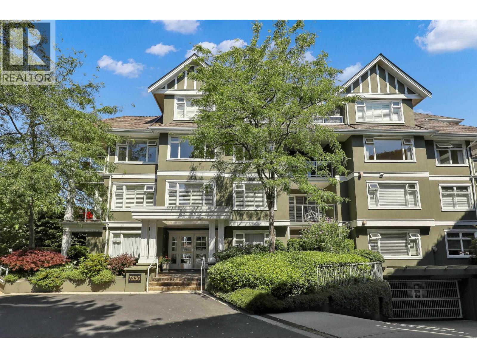 1330 Hunter Road Unit 301, Delta, BC V4L 1Y8