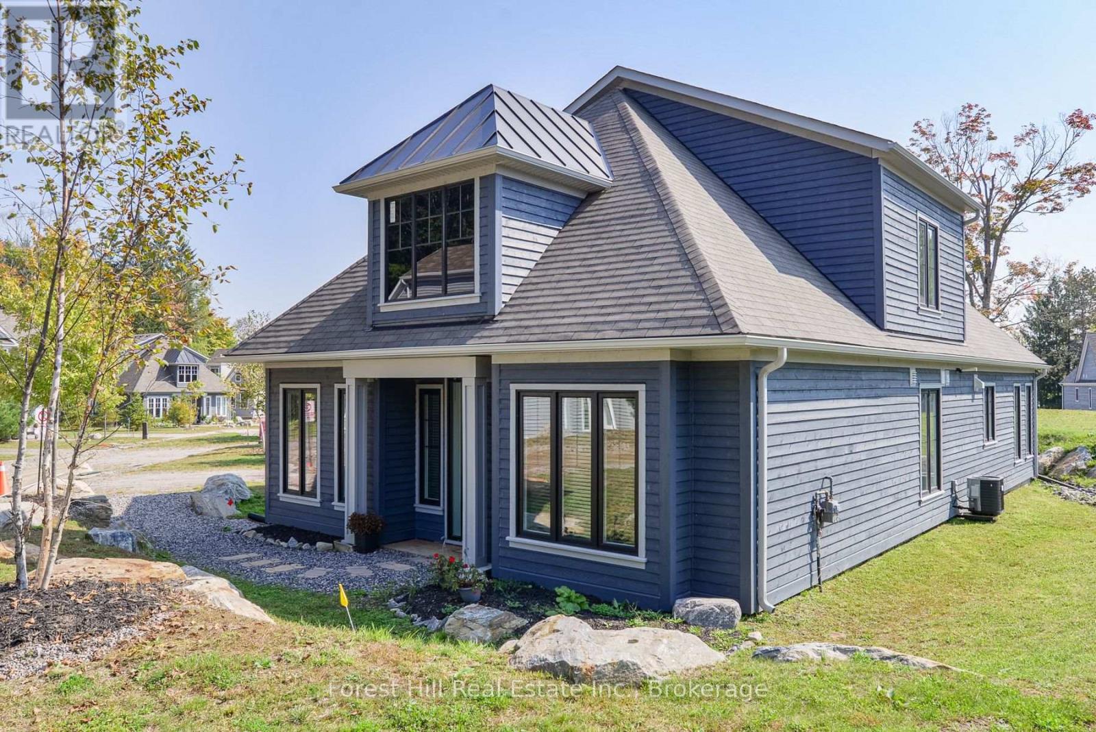 2054 Peninsula Rd #16 Rd, Muskoka Lakes, ON P0B 1G0