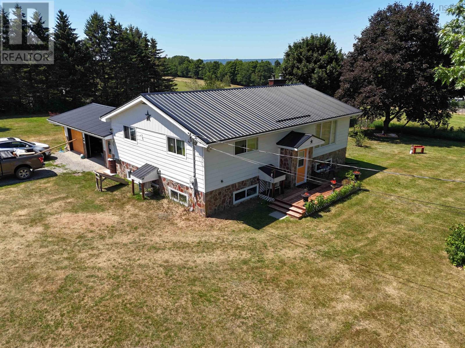 387 Lawrence Rd, Berwick, NS B0P 1E0