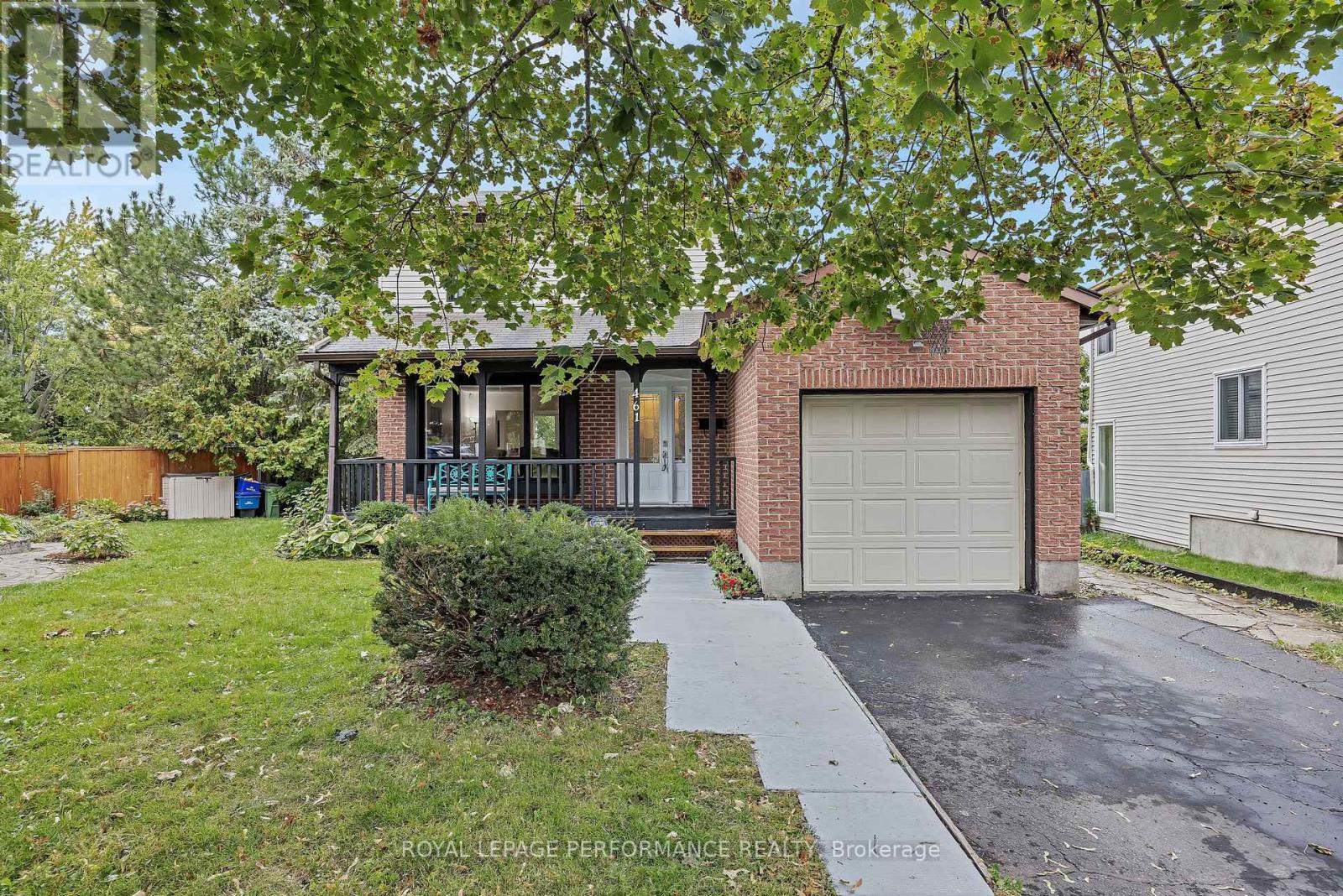 461 Duvernay Dr, Ottawa, ON K1E 2N7