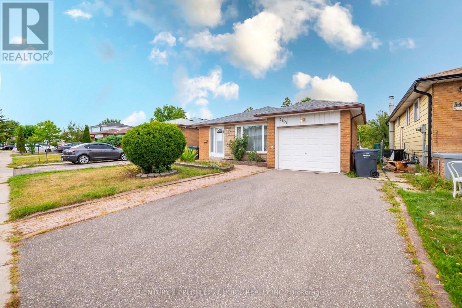 3404 Monica Dr, Mississauga, ON L4T 3E7