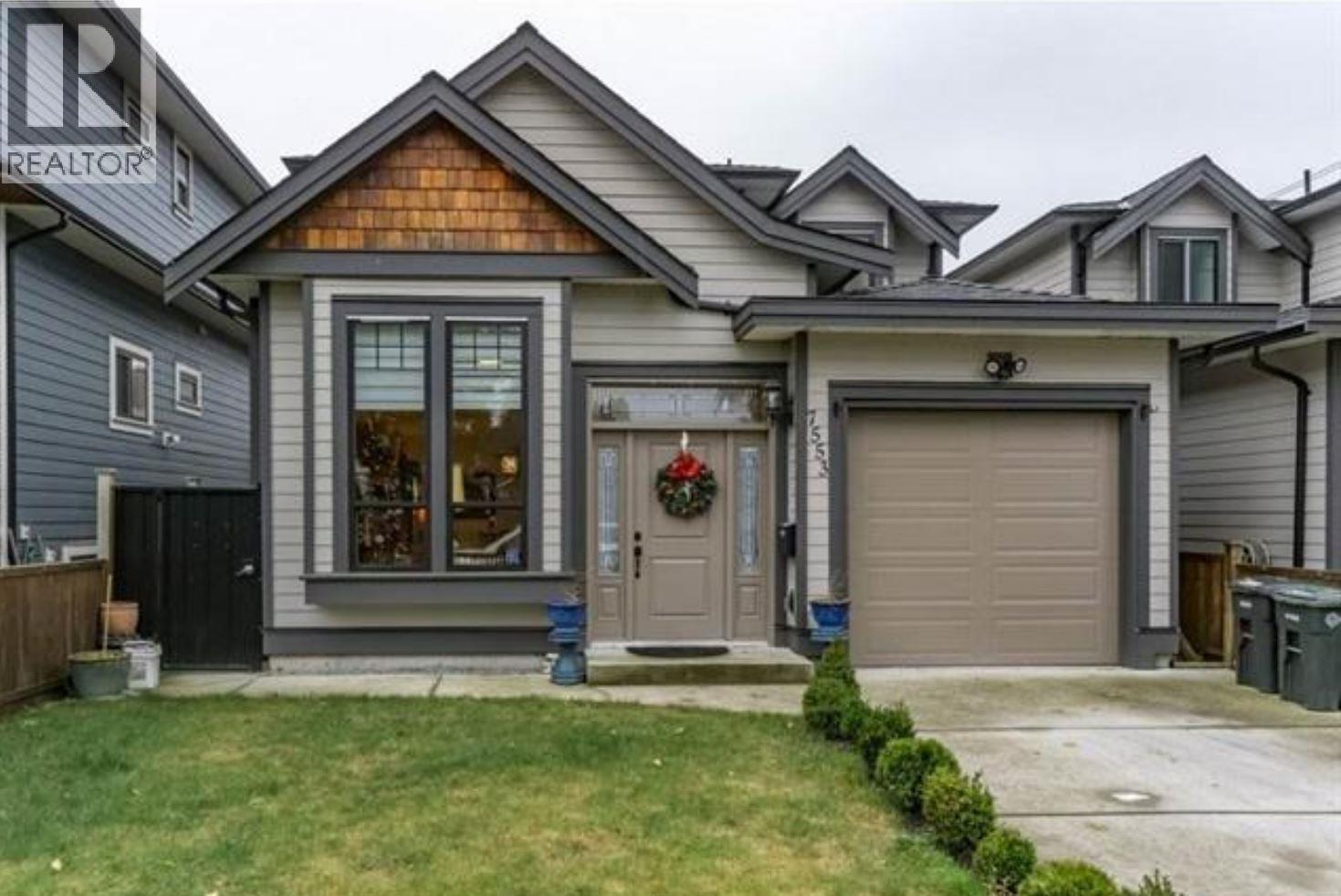 7553 Newcombe St, Burnaby, BC V3N 3V7