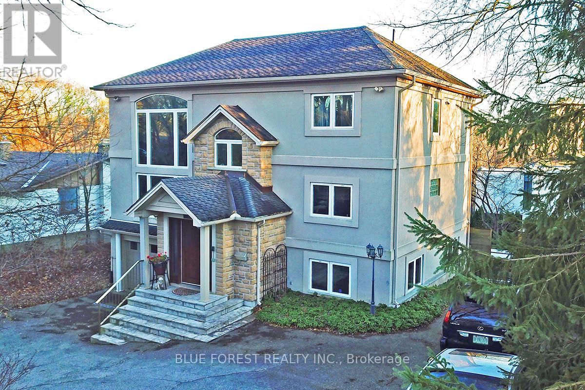 754 Riverside Dr, London, ON N6H 2S4