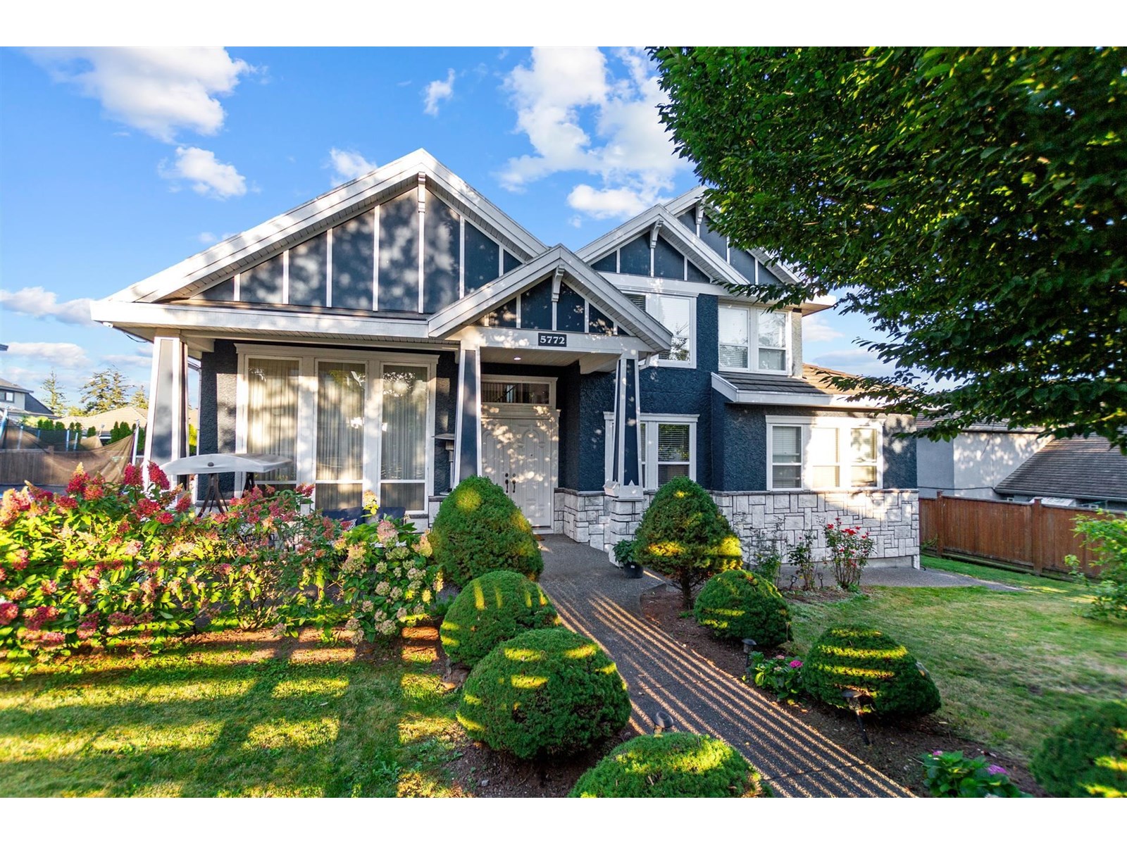 152 Street Unit 5772, Surrey, BC V3S 3K2