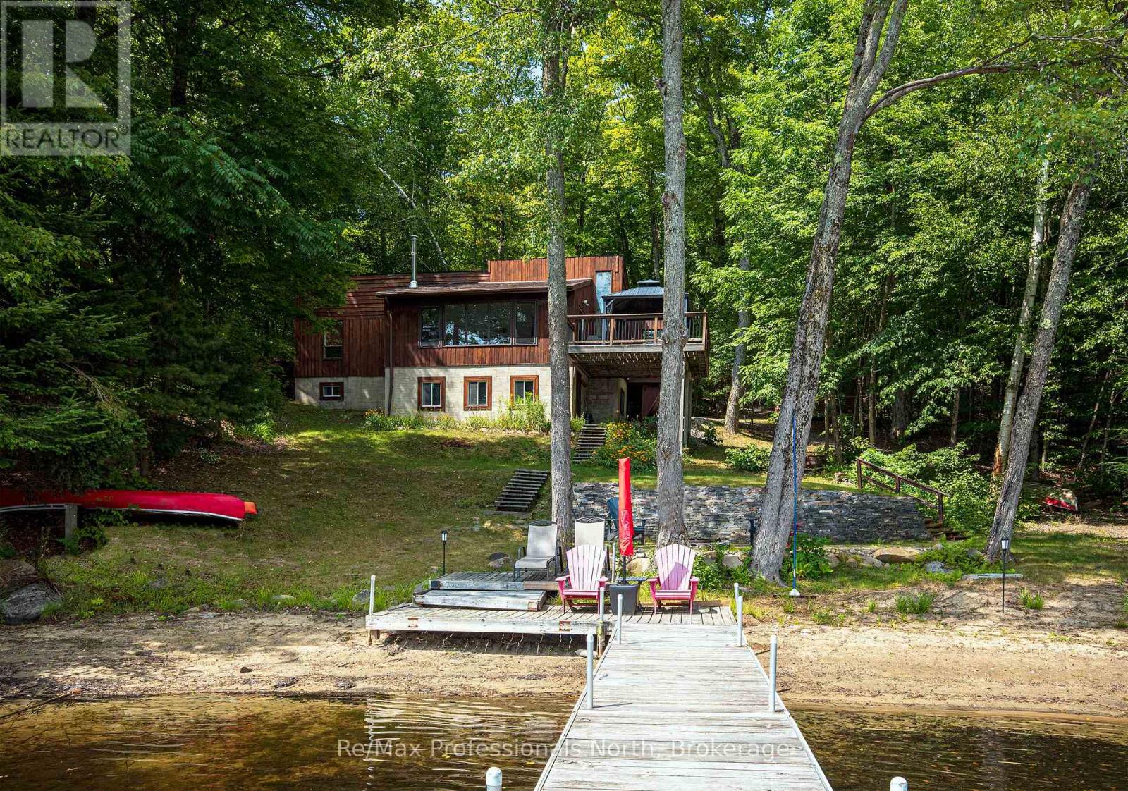 1008 Seven Dwarfs Cres, Bracebridge, ON P1L 1X1