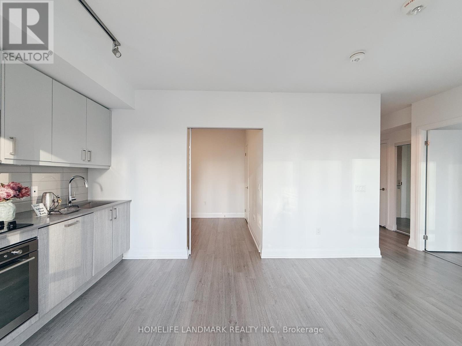 1705 77 Mutual St, Toronto, ON M5B 2A9