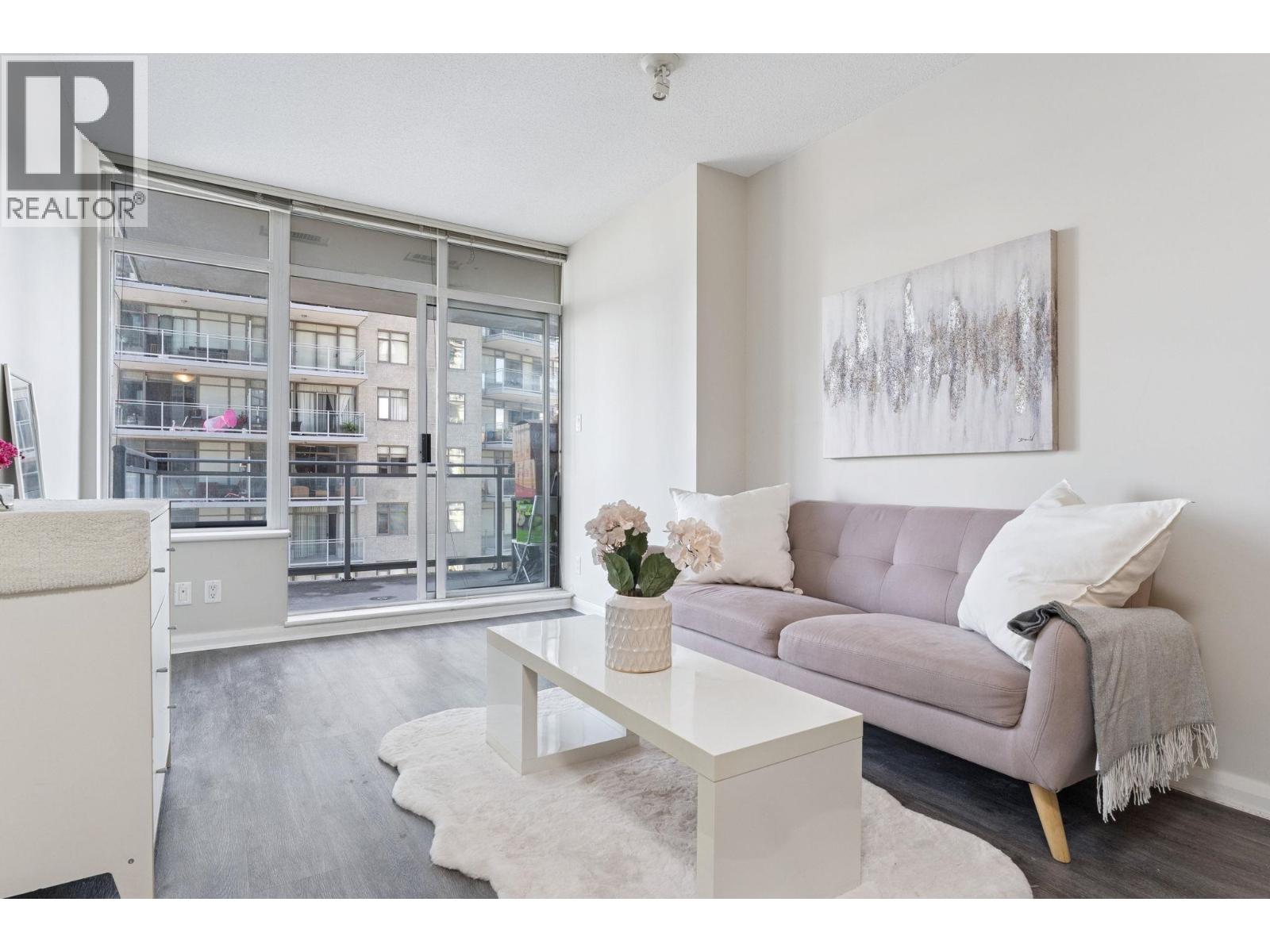 888 Carnarvon Street Unit 1710, New Westminster, BC V3M 0C6