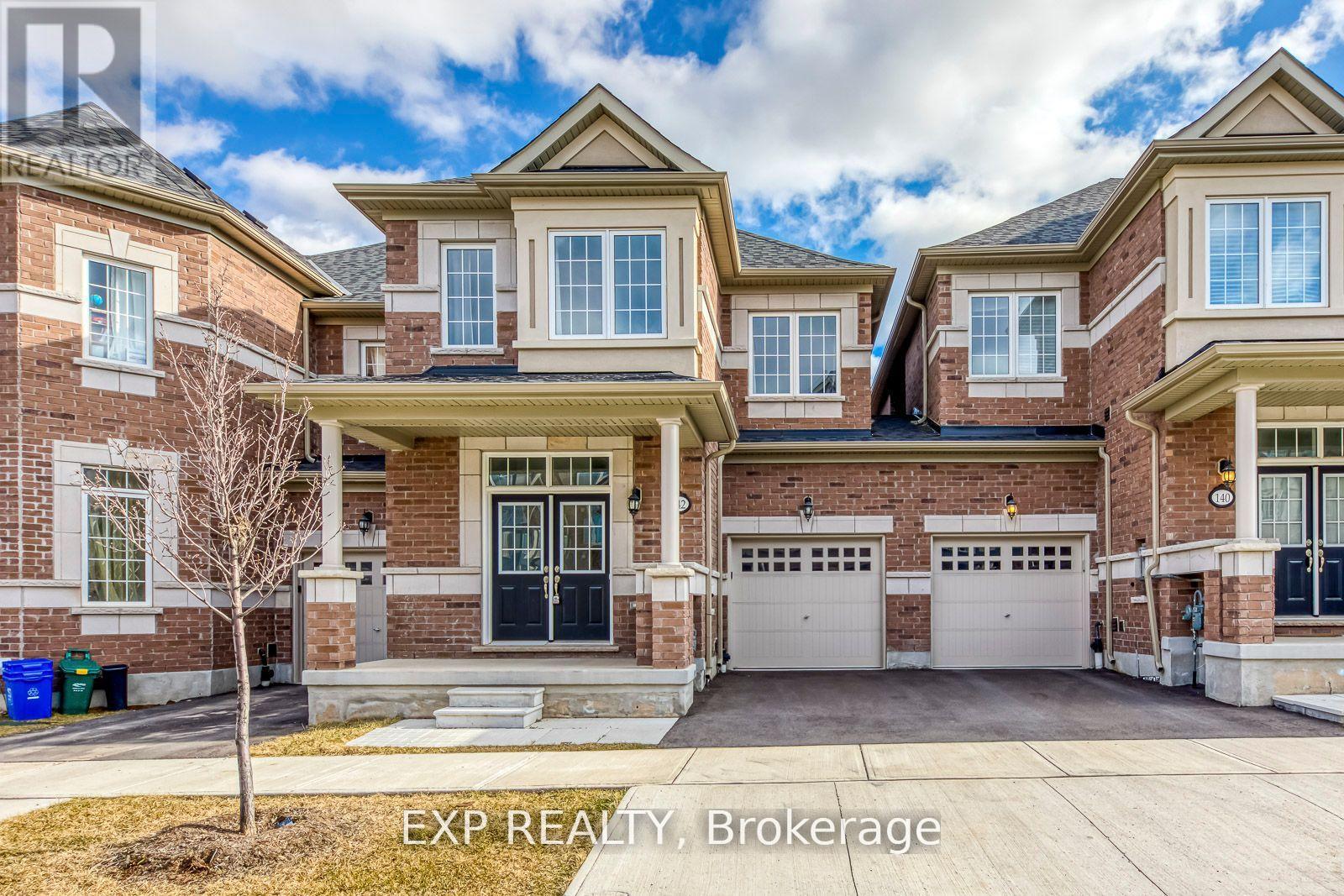142 Toucan Trl, Oakville, ON L6H 7B5