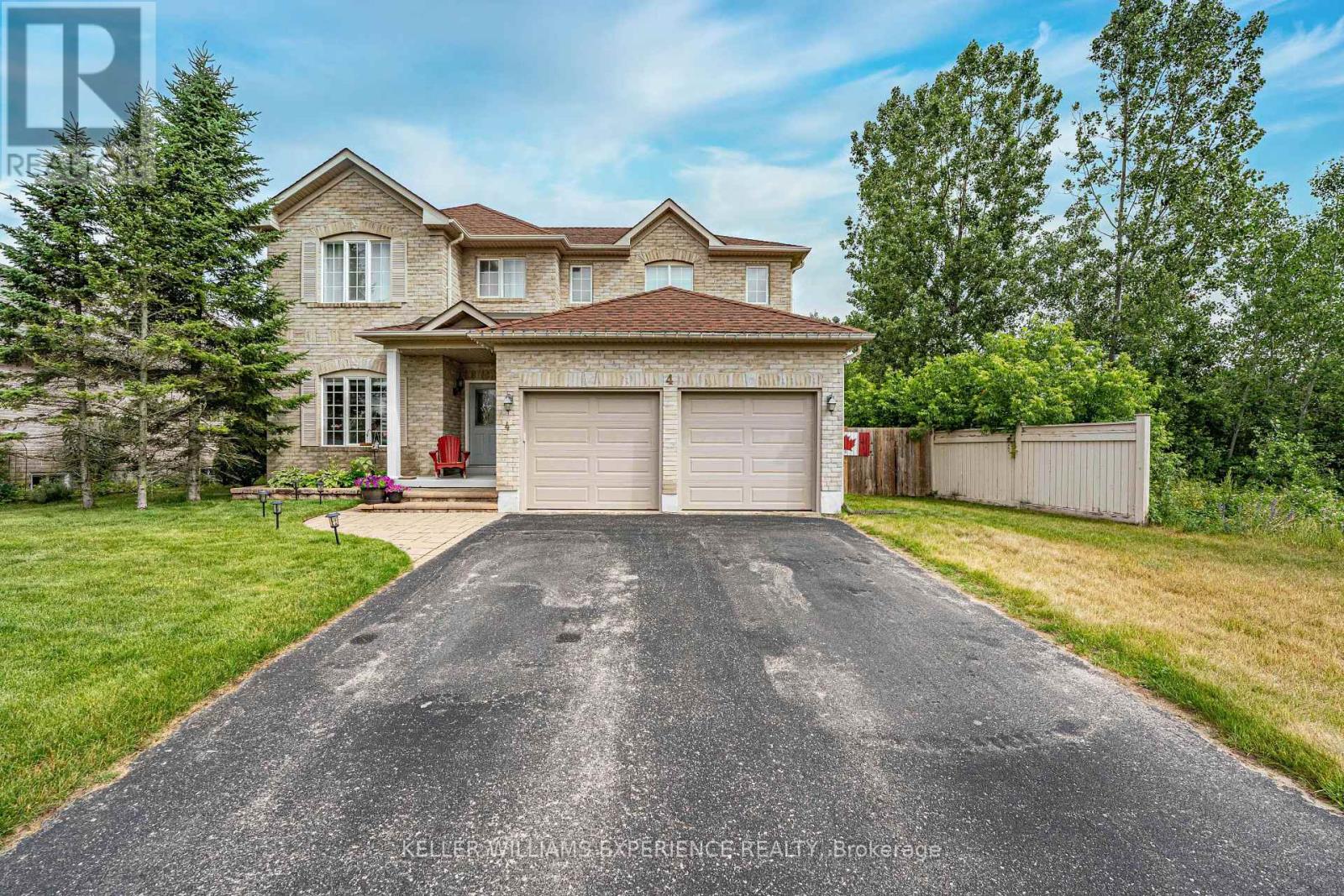 4 Gold Park Gate, Essa Angus, ON L3W 0C2