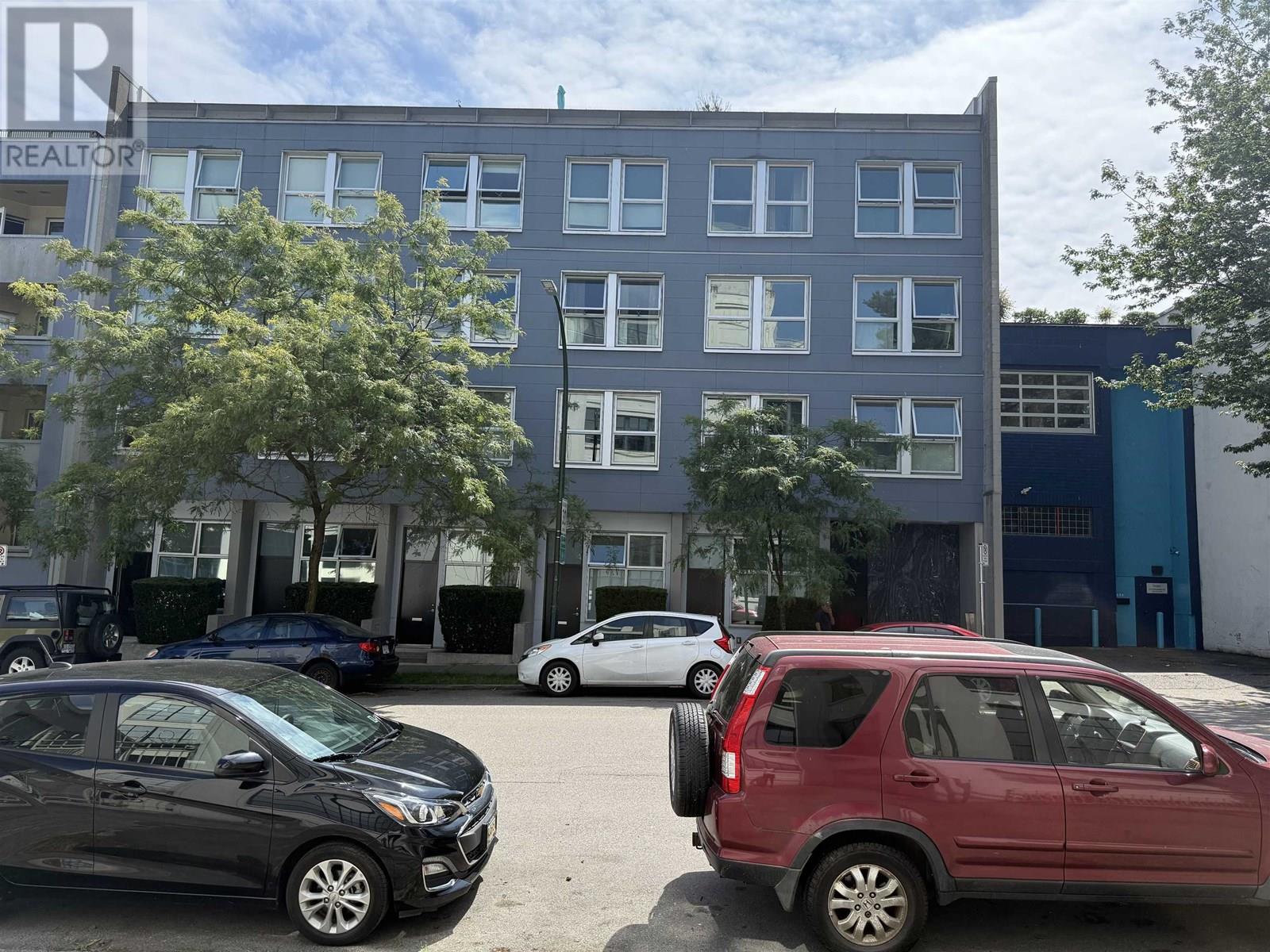 626 Alexander Street Unit 208, Vancouver, BC V6A 1C9