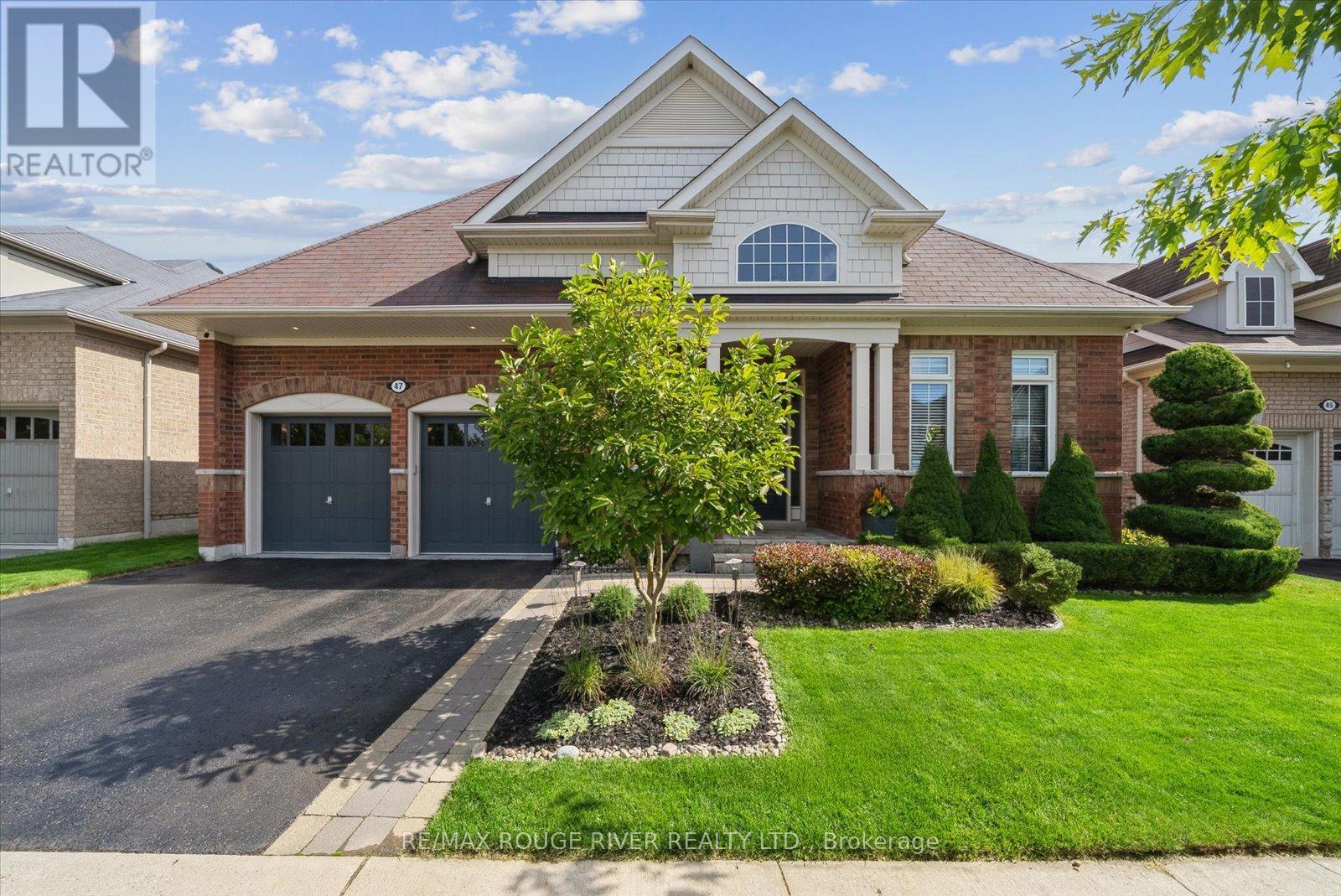 47 Montana Cres, Whitby, ON L1M 0G4