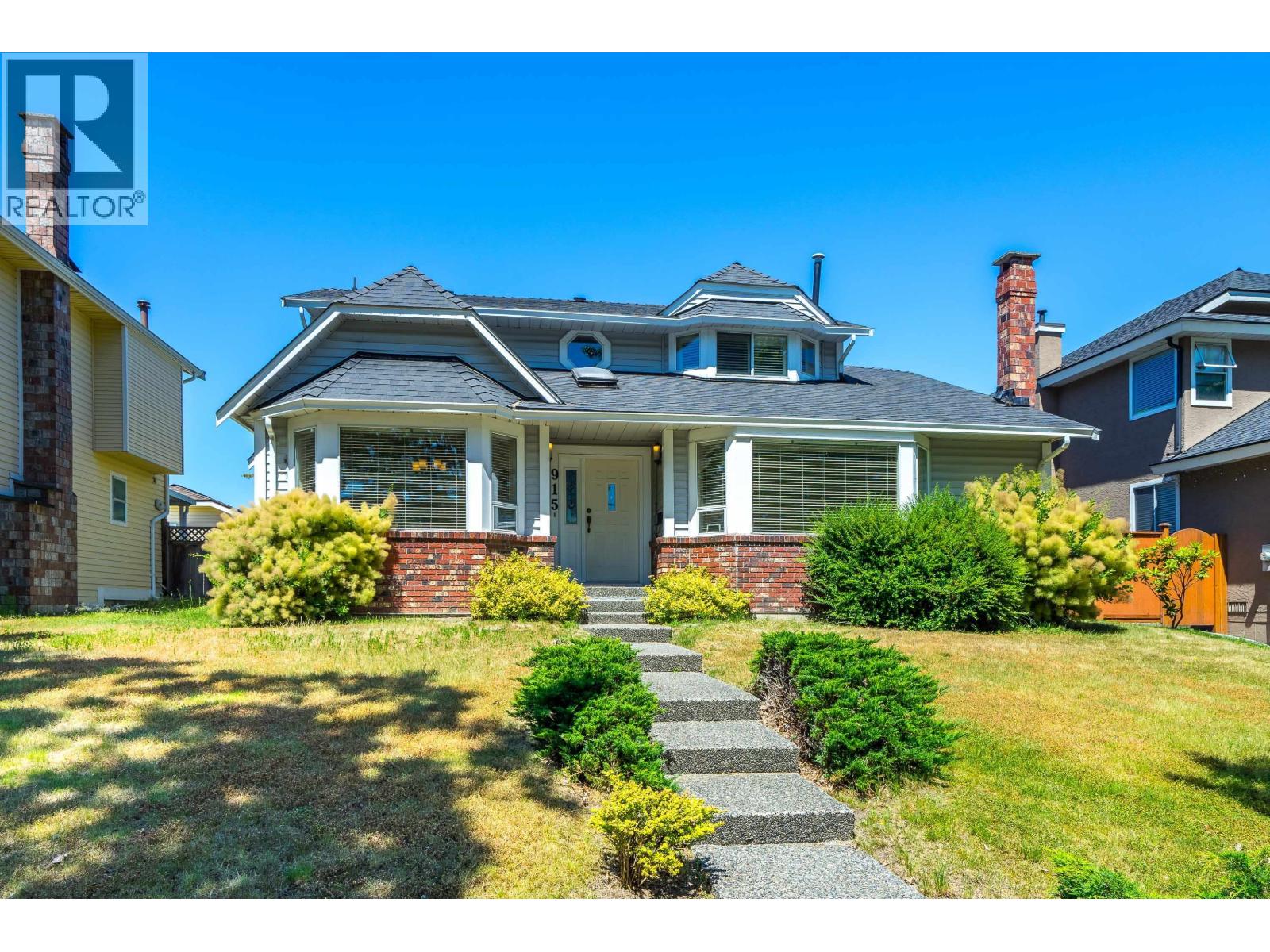 915 Citadel Dr, Port Coquitlam, BC V3C 5J2