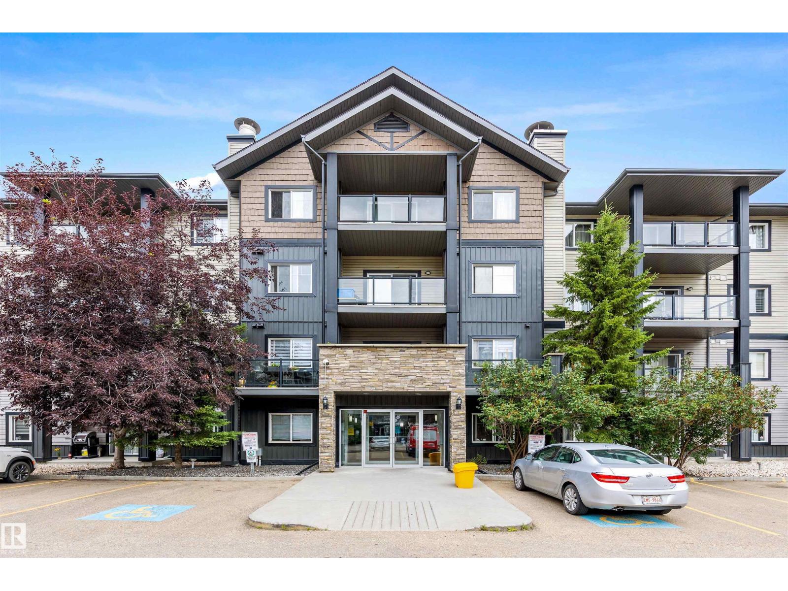 1204 156 Street Northwest #305, Edmonton, AB T6R 0R6