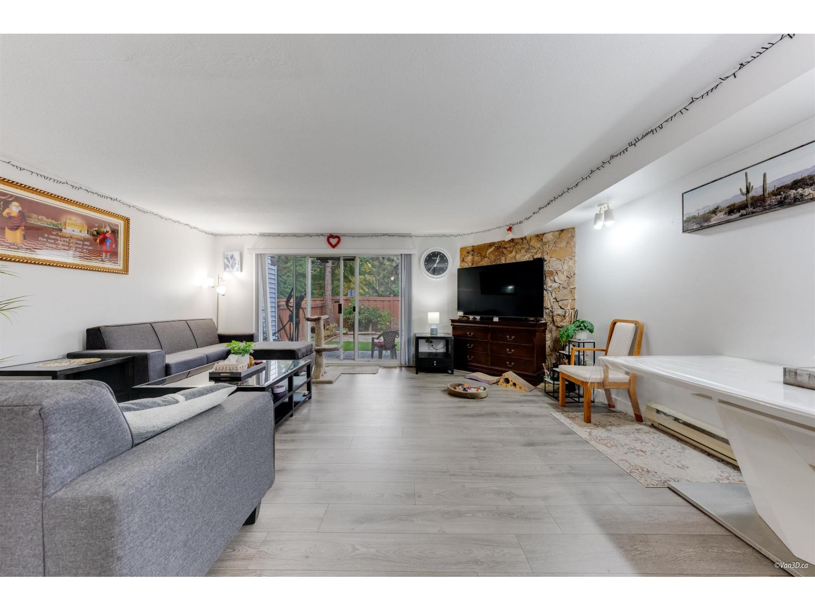 7540 138 Street Unit 10, Surrey, BC V3W 9M5