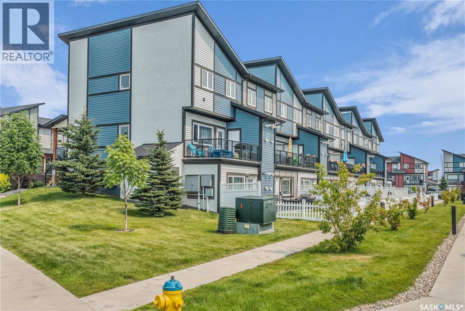 130 Marlatte Crescent Unit 1215, Saskatoon, SK S7W 0W1