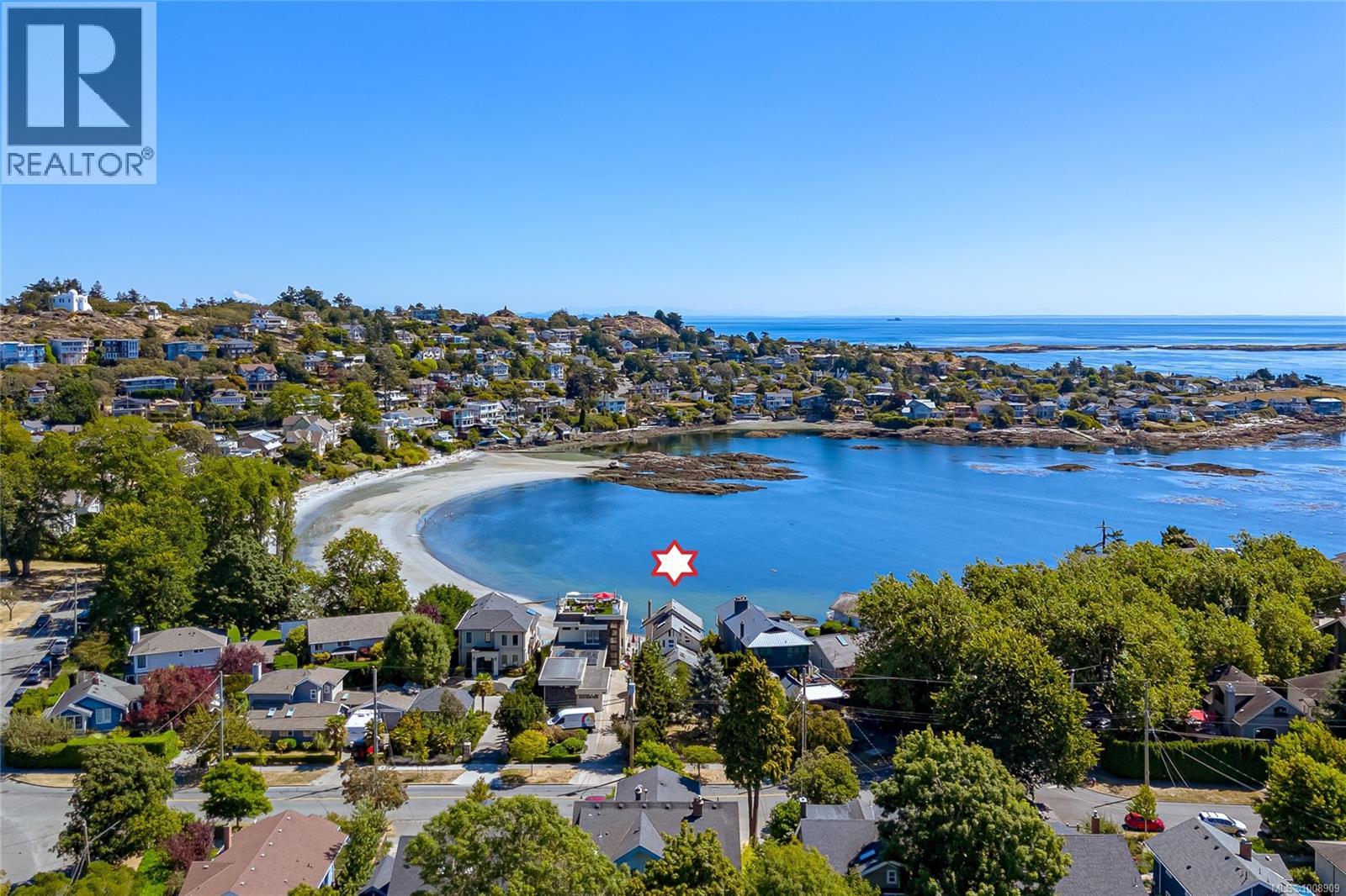 157 Robertson St, Victoria, BC V8S 3X3