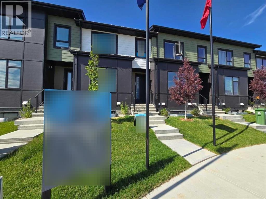 227 Vantage Dr, Cochrane, AB T4C 3G5