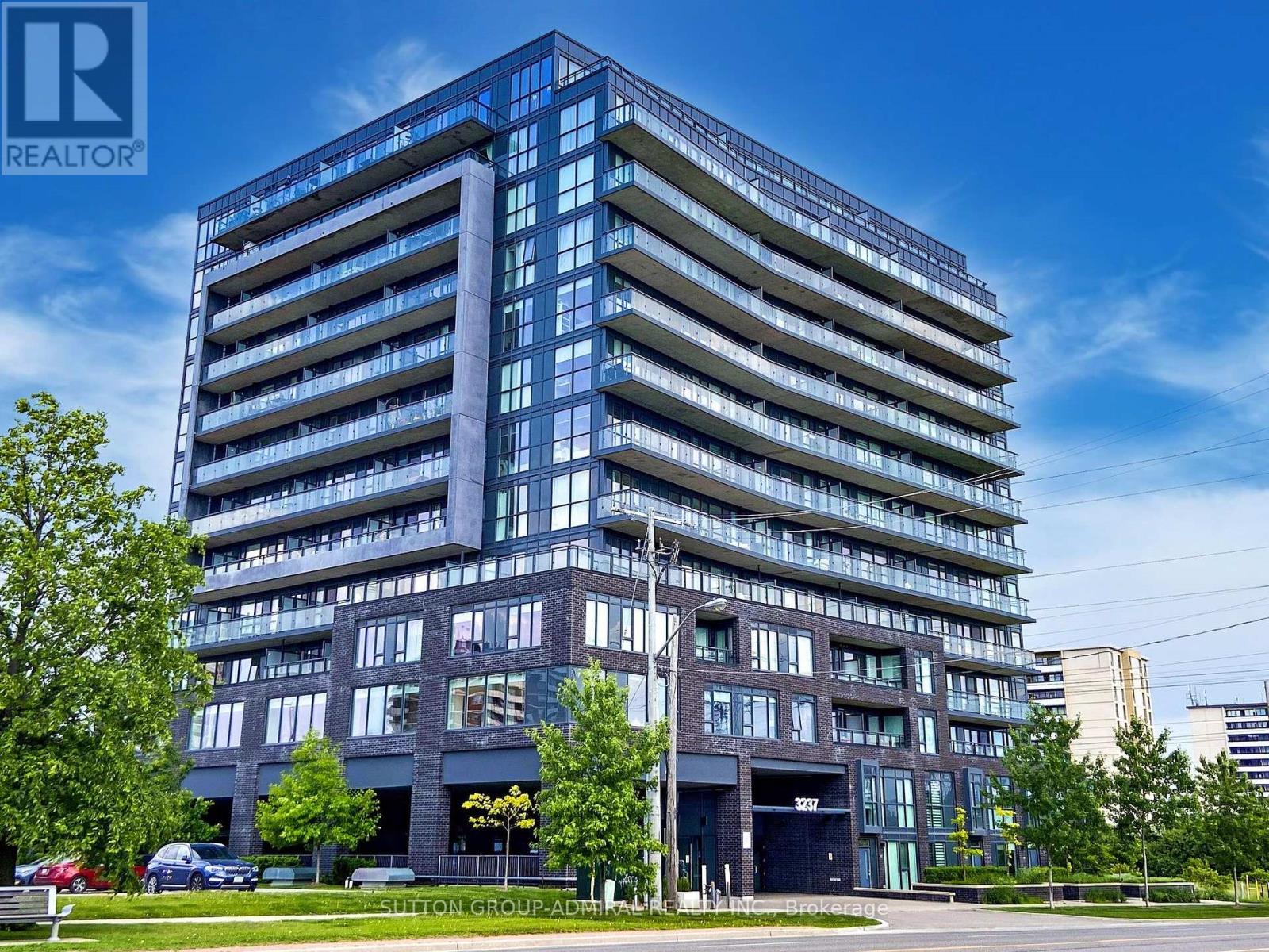 1111 3237 Bayview Ave, Toronto, ON M2K 2J7