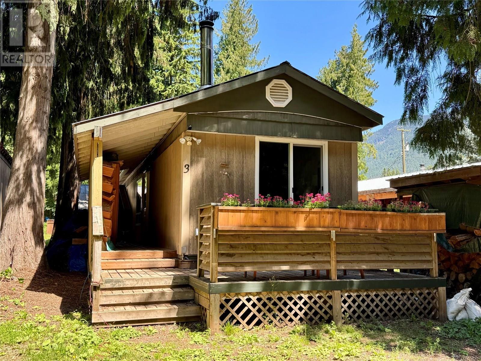 1079 Lundell Road Unit 3, Revelstoke, BC V0E 2S0