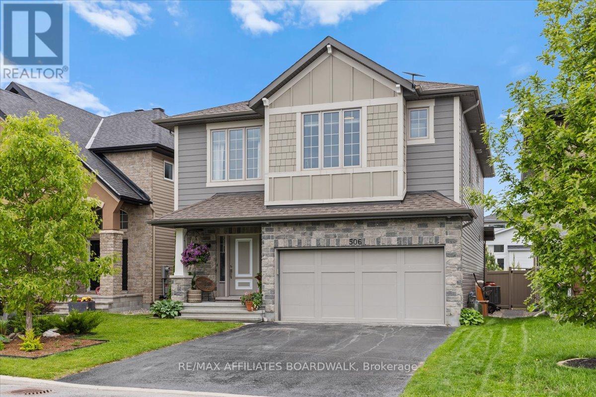 506 Breccia Hts, Ottawa, ON K2T 0E3