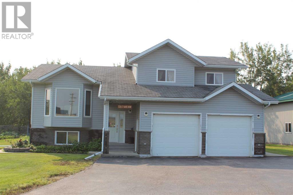 725 7 Avenue Northwest Ave NW #725, Manning, AB T0H 2M0