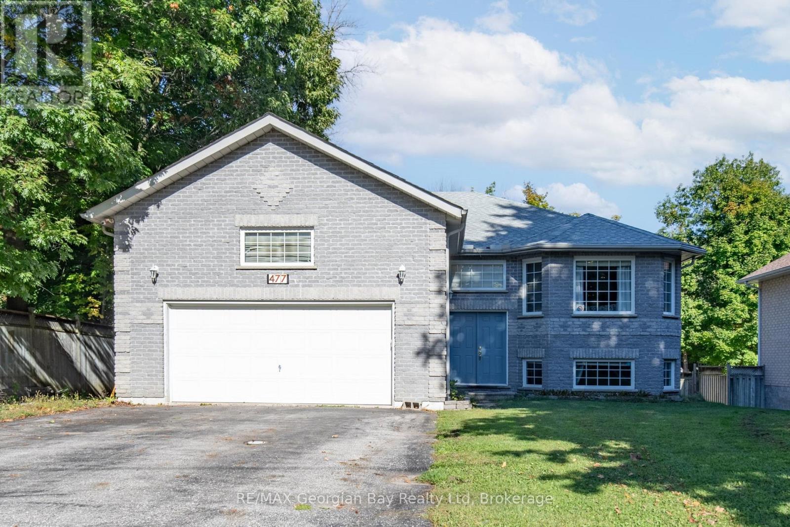 477 Albert St, Tay, ON L0K 2A0