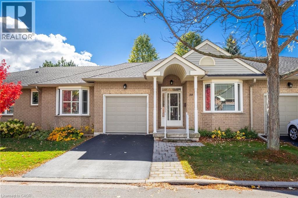 39 Bocce Dr, Hamilton, ON L0R 1W0