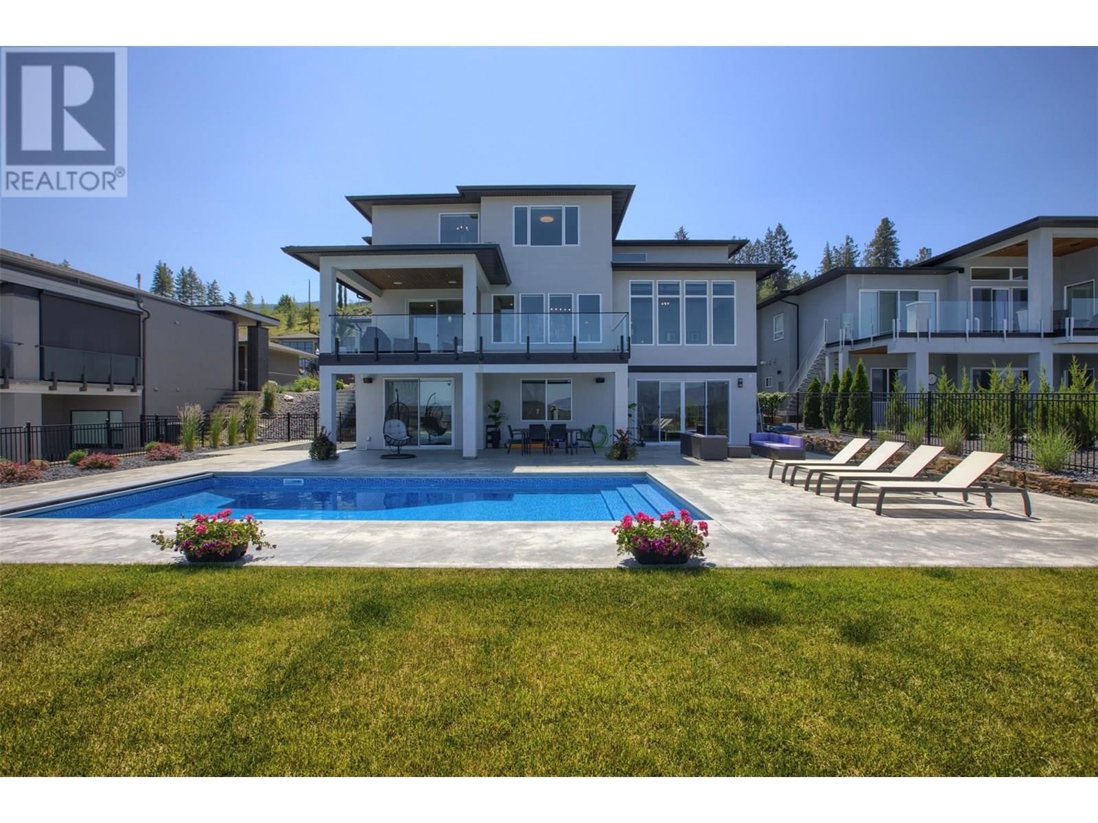 446 Hawk Hill Dr, Kelowna, BC V1W 0B1