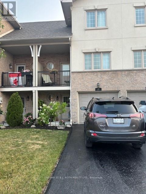 37 175 Stanley St, Barrie, ON L4M 6X9