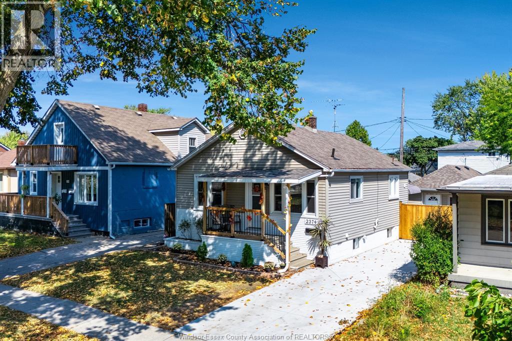 2374 Alexis Rd, Windsor, ON N8W 3Z3